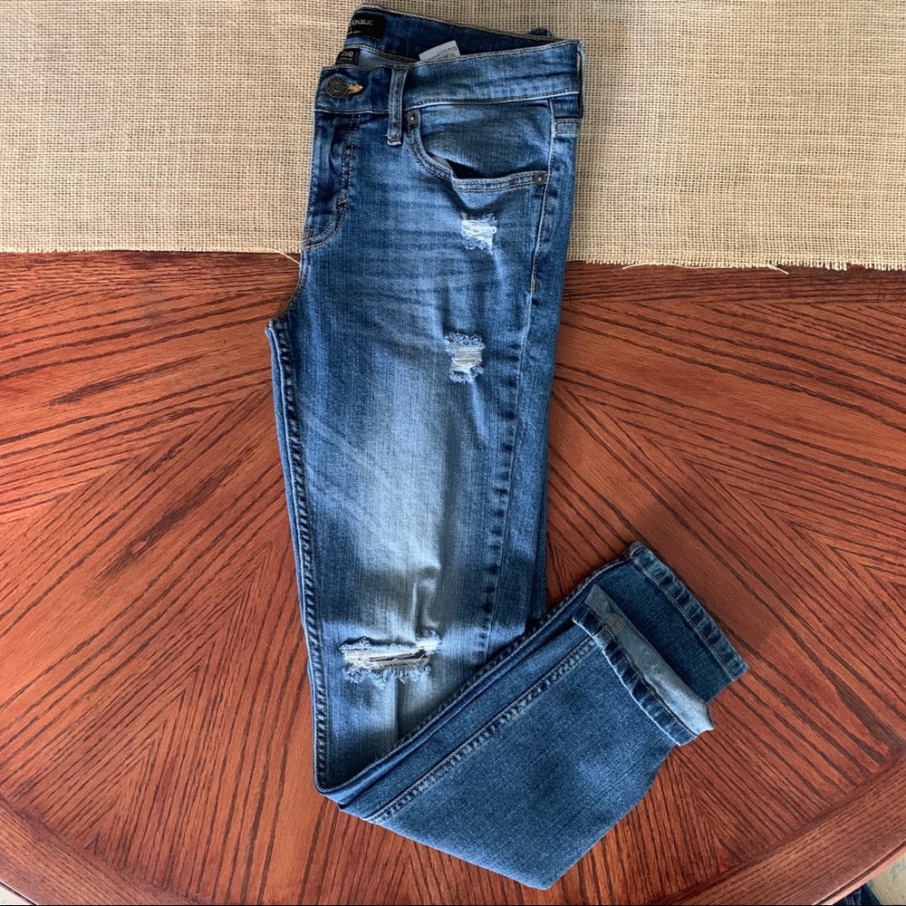 Banana Republic Distressed Girlfriend Jeans